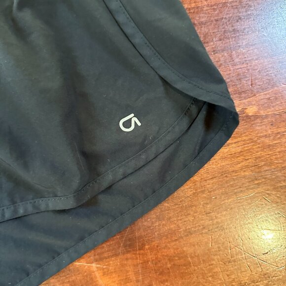 GAP FIT Black Work Out Athletic Shorts Lined Size Medium Contrast Waistband - Picture 3 of 8
